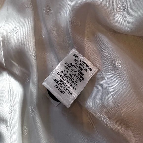 (#J04) Banana Republic white blazer - Picture 9 of 10